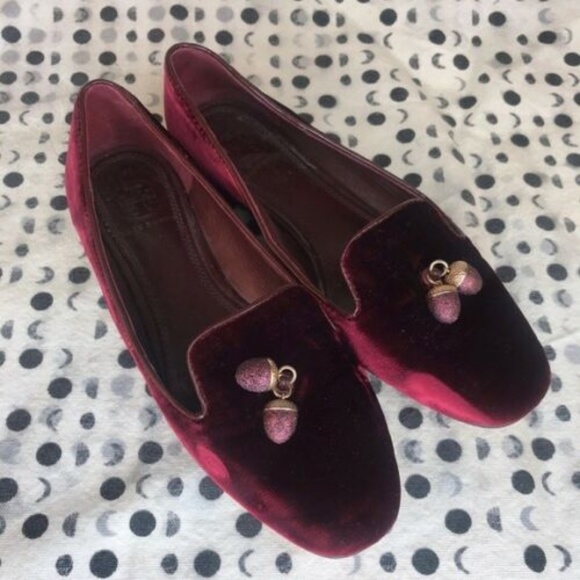 acorn smoking slippers